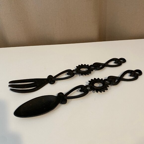 Vintage‎ Wilton Cast Iron Fork & Spoon Wall Decor Set 13” Black Kitchen Art - Picture 2 of 4
